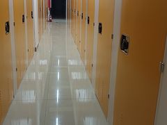 -安东易迷你自助仓储寄存仓库(草桥店)