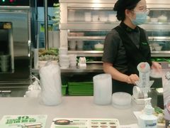 -老乡鸡(武汉光谷天地坐标城店)