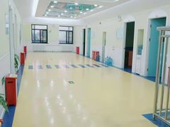 -LILY英语思维馆(玉泉路店)