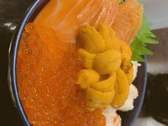 海胆三文鱼蟹腿饭-札幌二条市场 大矶(本店)