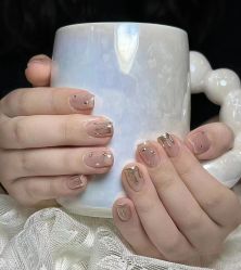 -UMl Nail 尤米美甲美睫半永久