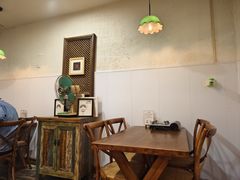 -猫爷的腔调·黔小馆(交大医学住宅区店)