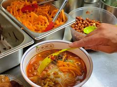 -弘束束柳州深巷螺蛳粉(珠江路店)