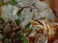 -小椒羊.羊肉粉 龙虾 羊肉串(新地旗舰店)