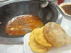 -鲁员外地锅鸡地锅鱼(古墩路店)