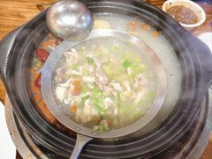 -鹏鹏虾庄·创新土鸡火锅(坪山高铁站店)