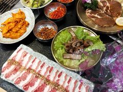 -臻牛烤肉