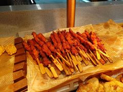-四囍码头海鲜烧烤自助火锅(外滩南京东路悦荟广场店)