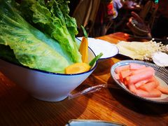 -野山舂·贵州现舂酸汤火锅(鸿通城店)