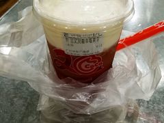法式奶霜草莓果茶-CoCo都可(中华广场店)