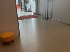 -桔子酒店(上海西藏北路地铁站店)