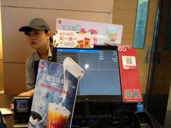 -85度C(生甜甜圈研究工坊·上海松江人民北路店)