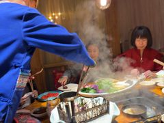 -老牌坊云南鱼豆花火锅(爱建店)