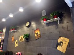 -愉肴麻辣香锅(中山路店)