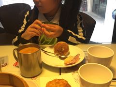 -新大咀港式茶餐厅(宝山万达店)