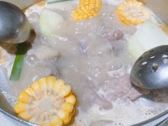 -肥仔文澳门猪骨煲(南京西路店)