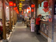 大堂-渝大狮毛肚老火锅(普陀店)