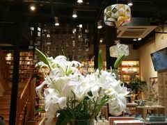 -猫的天空之城概念书店(杭州南宋御街店)