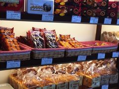 -红宝石·鲜奶小方·海派西点房(南翔店)