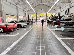 -爱车行 奥迪 奔驰 宝马 保时捷 路虎 专业 维修保养 原厂 奥迪改装升级 中心(静安店)