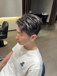 -悦Salon发型设计