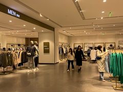 -URBAN REVIVO(佛山南海万达广场店)