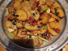 干锅土豆片-95号酱骨·一块豆腐(展春园西路店)