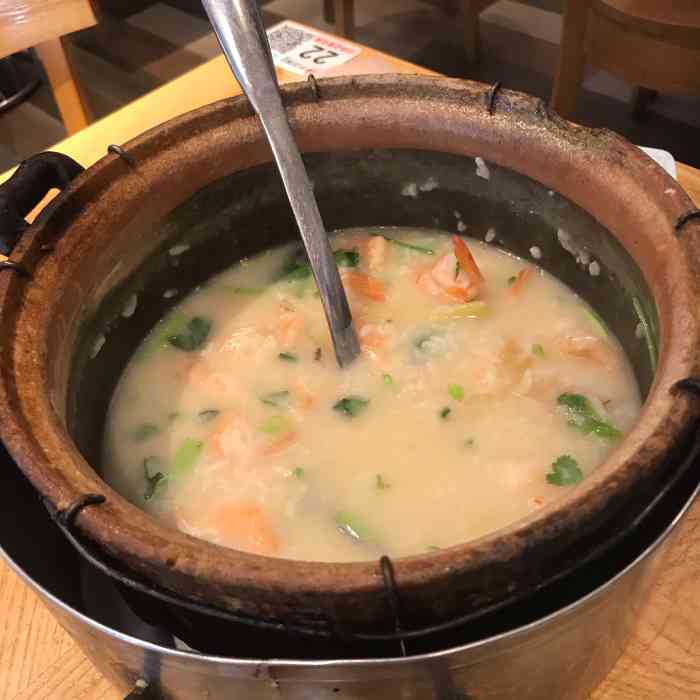 米芝莲砂锅粥(梅林店)-"店就在家附近,米芝莲的砂锅粥真的很好吃,.