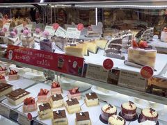 面包甜点陈列柜-多乐之日(和平伊势丹店)