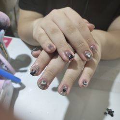 -瞧·享轻奢美甲美睫