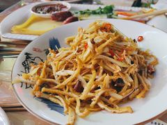 -谭家山河村铁锅炖&东北烧烤(交大店)