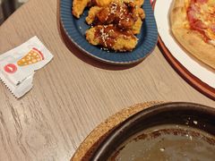 -必胜客(上海华谊新所店)