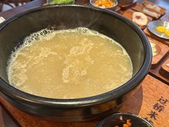 -银米·云南传统过桥米线(双廊黑金冠店)
