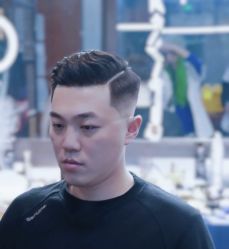 -东方美妍小鹏造型
