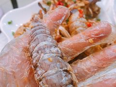 -覃记海鲜美食餐厅