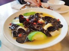 鸡汁滑木耳-港丽餐厅(高德置地店)