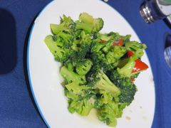 -伊带伊路新疆美食府(呼家楼店)