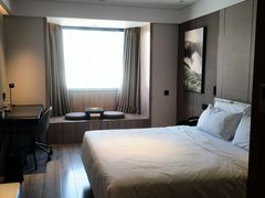 -杭州西湖湖滨银泰亚朵酒店