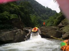 -崇州九龙峡漂流