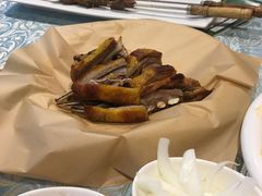 馕坑果木烤羊排-巴扎美食·新疆菜·西域歌舞表演餐厅(新疆大厦店)