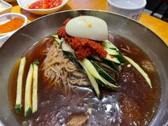 韩式冷面-唯成•韩国炭火烤肉 유성고기