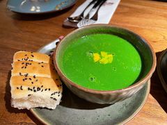 牛油果与西兰花奶油果蔬汤-格鲁·秀色Georgia’s Feast