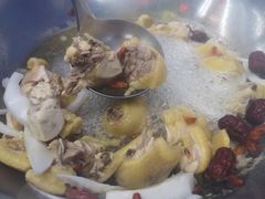 -范饭椰林川湘味海鲜·椰子鸡(三亚湾椰梦长廊店)