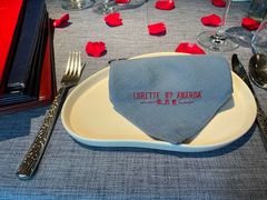 -弦月窗LUNETTE BY AMANDA(复兴路店)