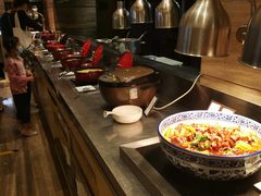 自助取餐区-北京王府井希尔顿酒店·万斯阁西餐厅