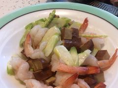 -巧克力渔家.小船海鲜胶东菜(万平口店)