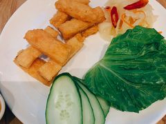 香煎腐皮虾饼-大茴香越法料理(SOHO复兴店)