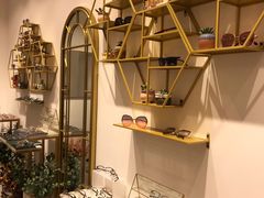 -肆兮眼镜·蔡司·徕卡战略合作店(大坪店)