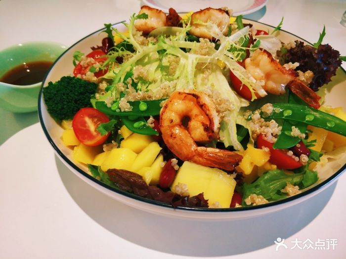 funpart饭盆儿西餐创意菜(风荷园店)东南亚风味藜麦芒果大虾沙律图片