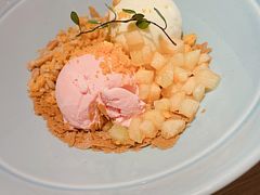 -蜜桃餐厅·伴山(绿宝广场店)